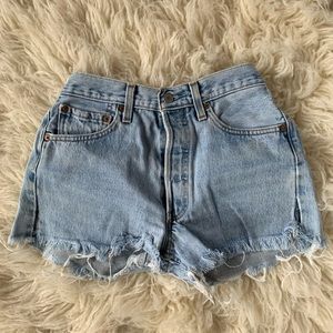 VINTAGE LEVIS Hi-Rise Cutoff Shorts